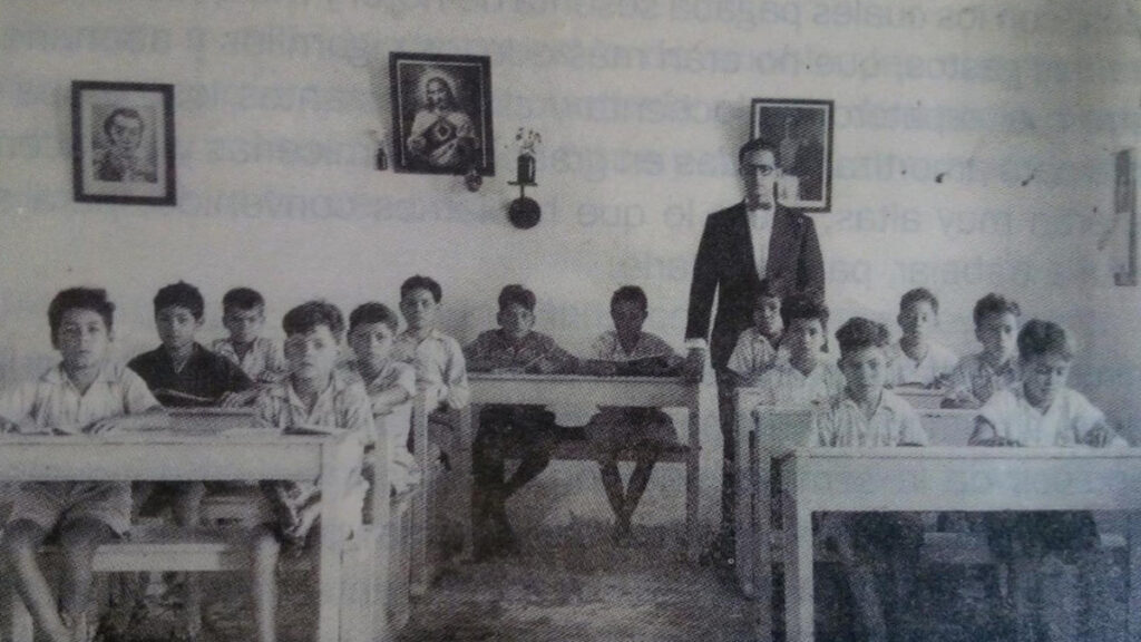 Don Antonio Mazo Mejía en su época de profesor en Toledo, Antioquia (1956)